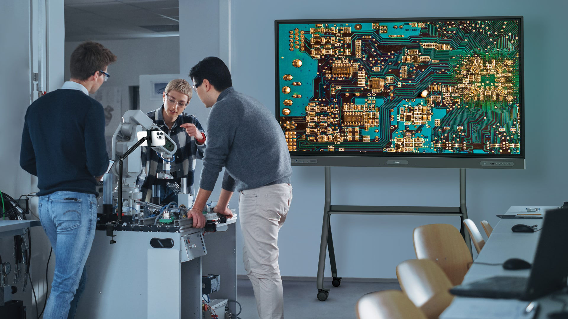 BenQ Board大学での活用例
